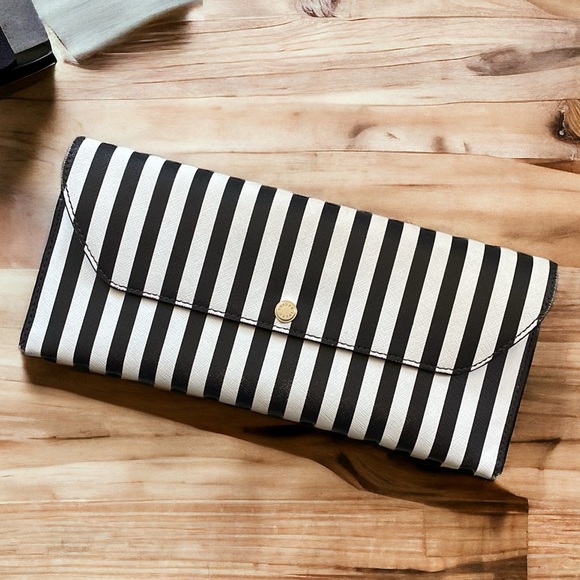 henri bendel Handbags - HENRI BENDEL W 57TH centennial stripe travel organizer wallet